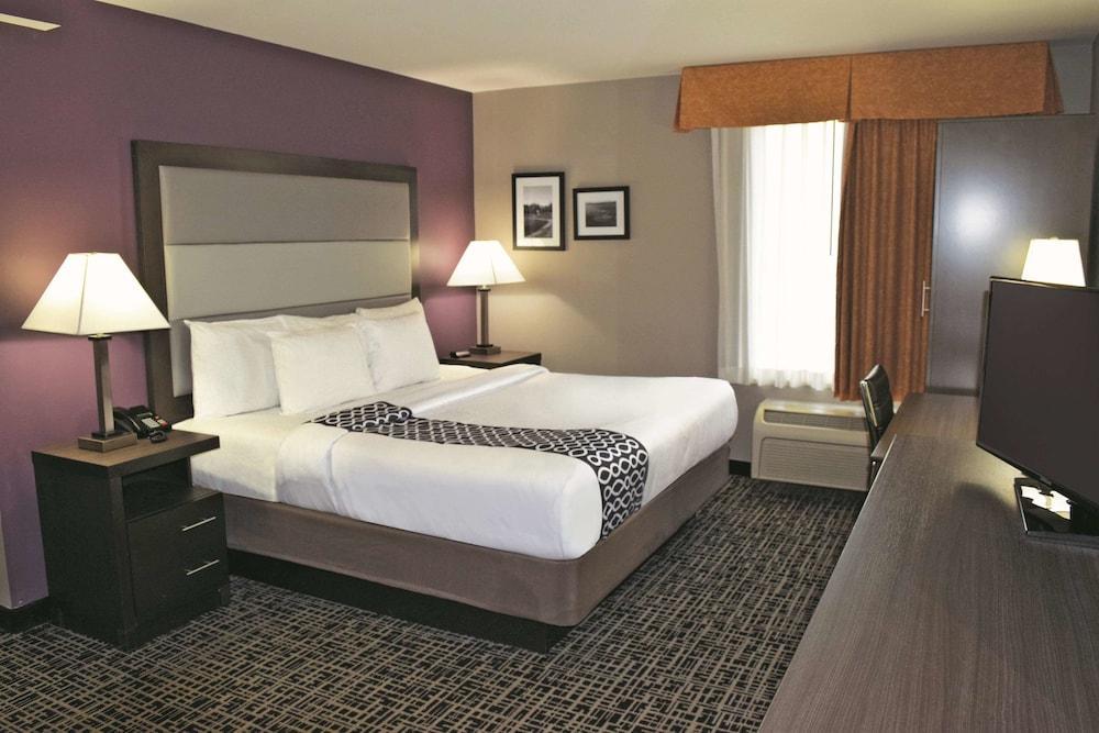 La Quinta Inn By Wyndham Radford Exterior foto