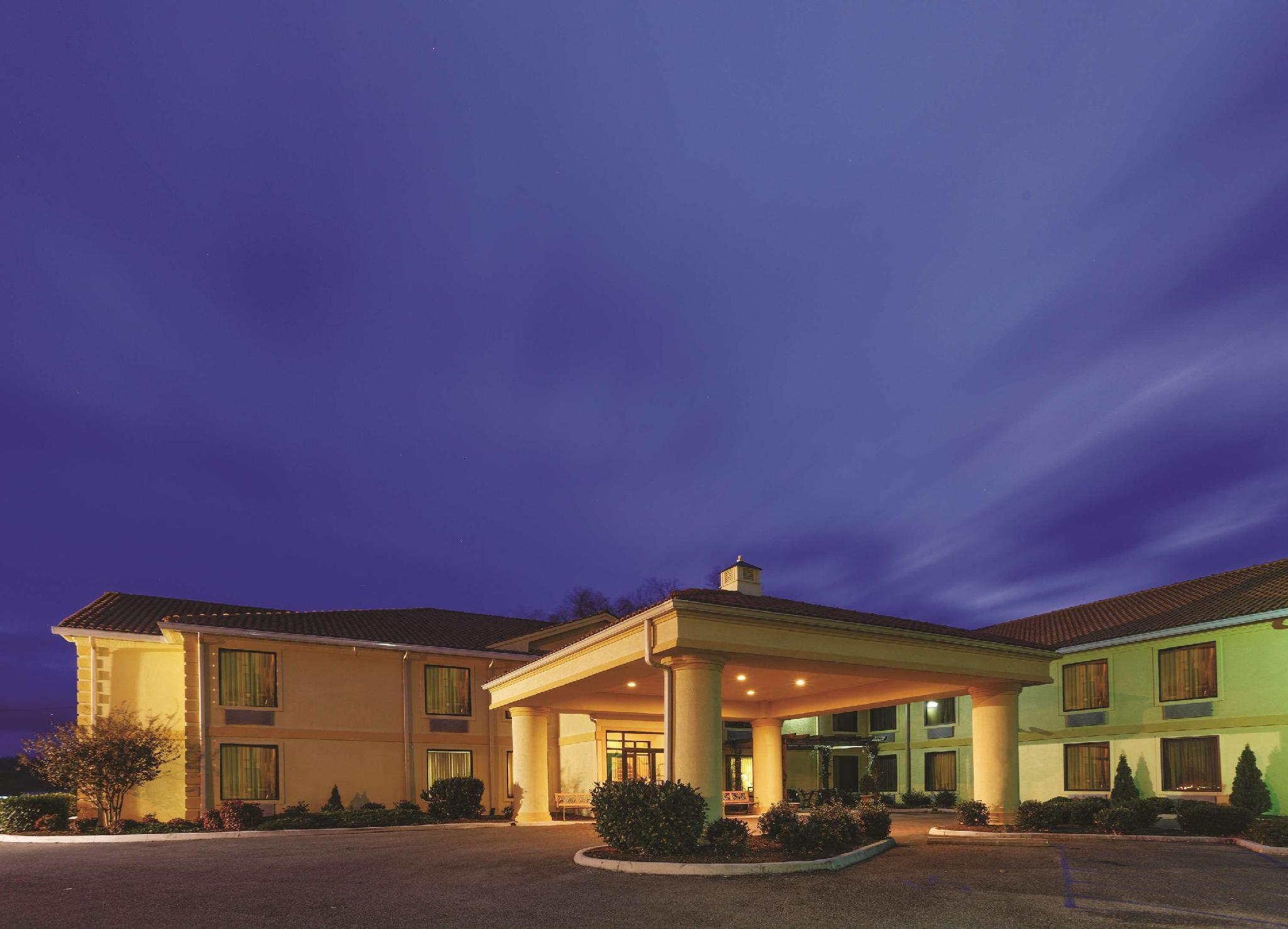 La Quinta Inn By Wyndham Radford Exterior foto